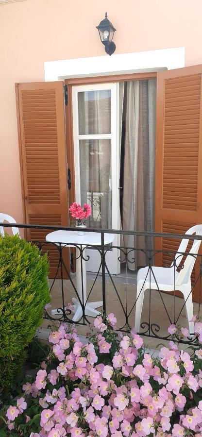 Elena Appartement *